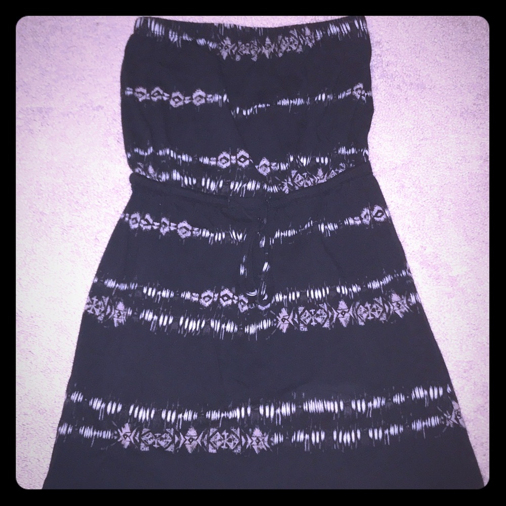 Black and White Patterned Strapless Dress